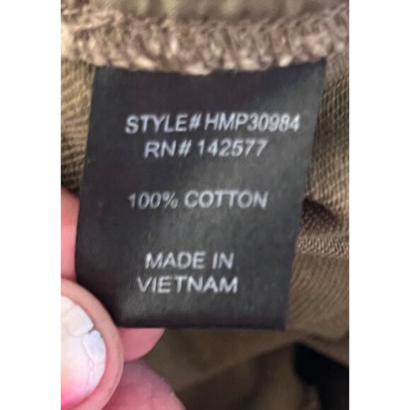 Fashion Nova High-Waisted Olive Cargo Pants With Belt & Zippered Pockets - Picture 4 of 14